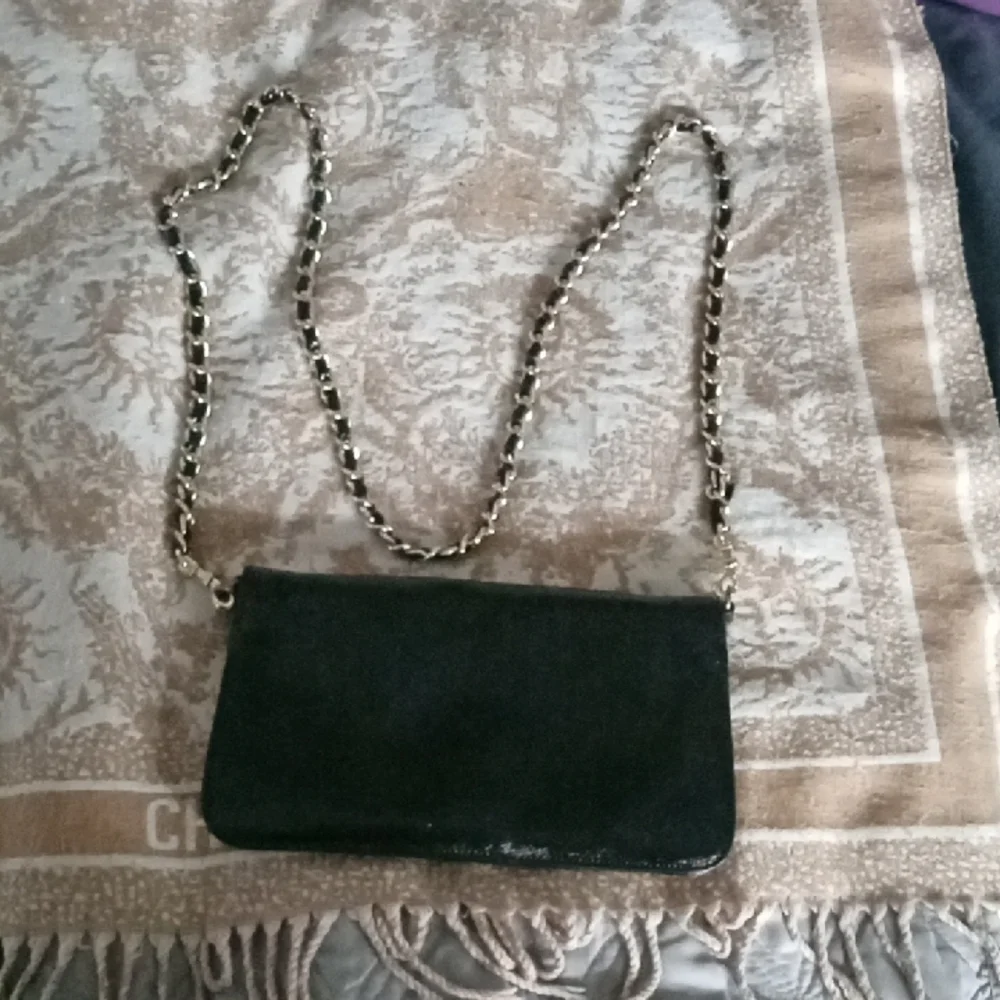 Tory Burch Black Crossbody Bag with Chain Strap Gold Hardware
